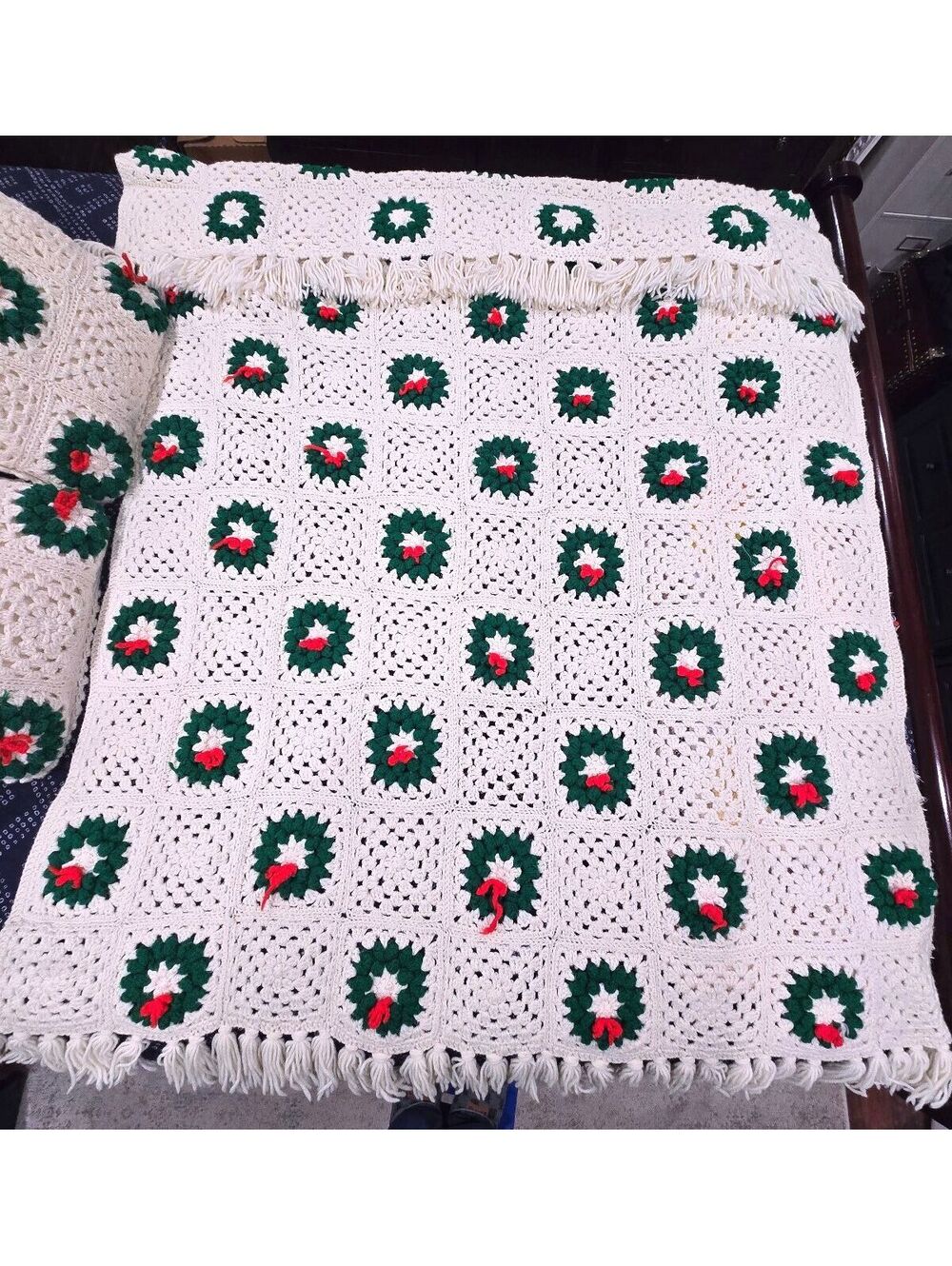 tg 70s Crochet Christmas Wreath Afghan Blanket Pillow Set Granny Square Retro